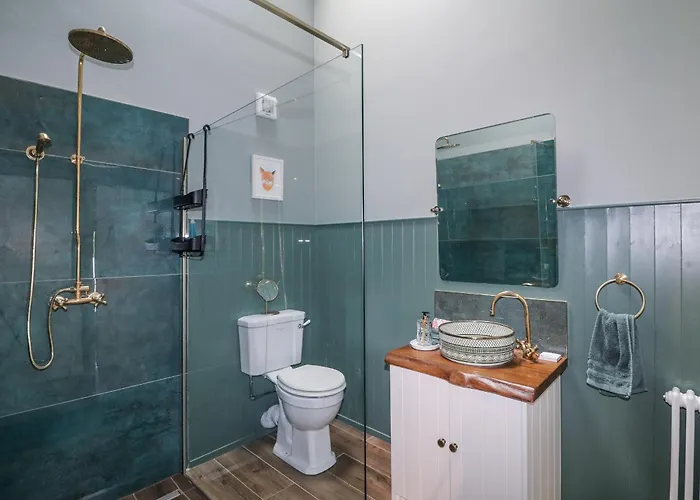 Дом отдыха Robins Rest At The *